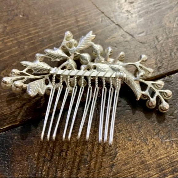 EUC Beautiful gemstone and pearl hair comb - Picture 3 of 4